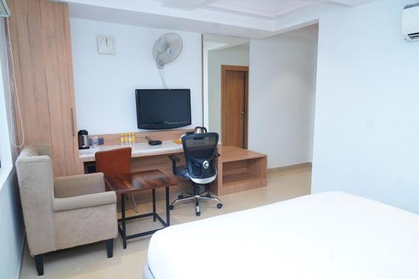 Hotel Kinara Grand Хидерабад Екстериор снимка