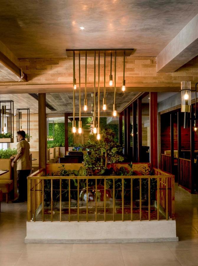 Hotel Kinara Grand Хидерабад Екстериор снимка