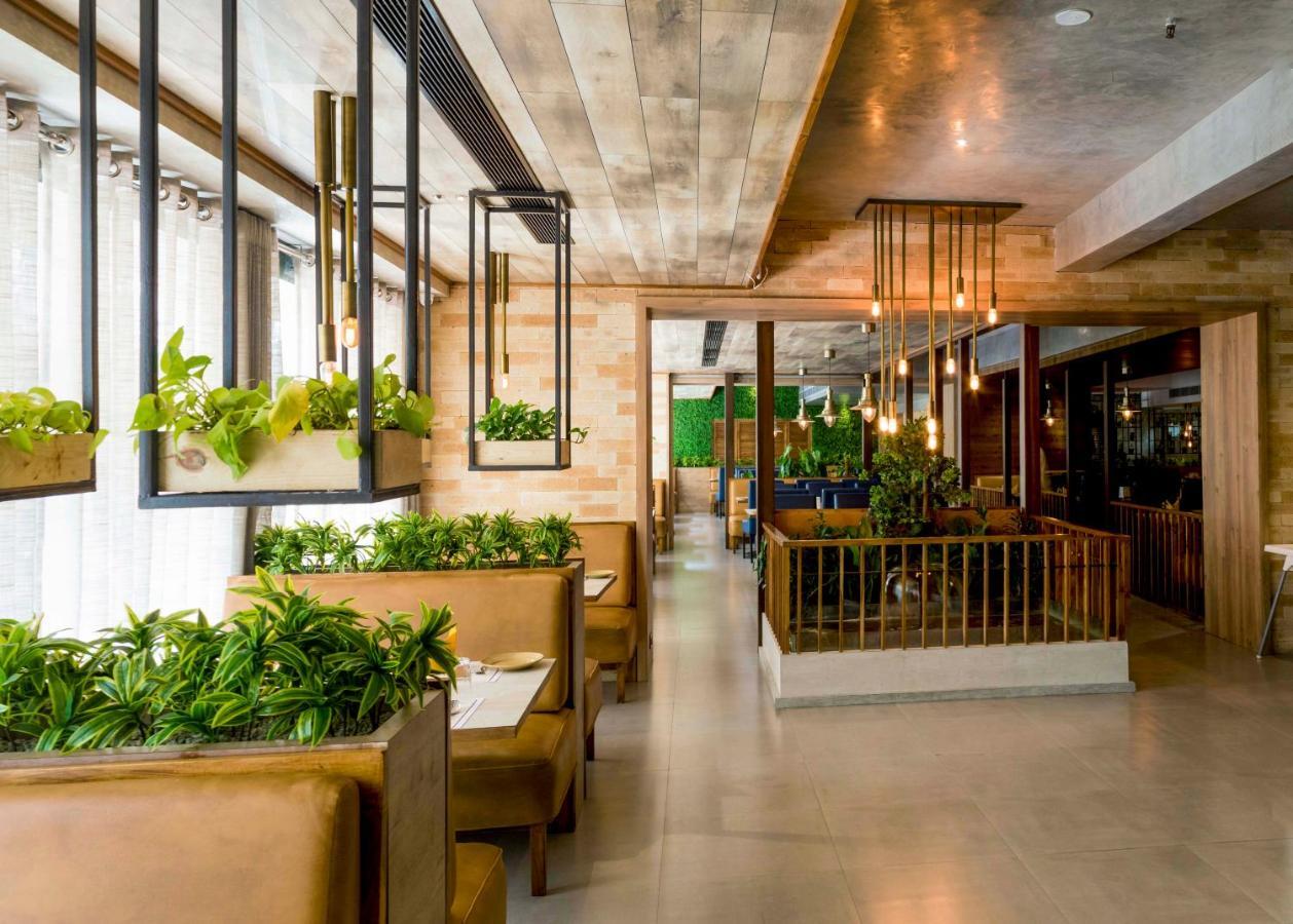 Hotel Kinara Grand Хидерабад Екстериор снимка